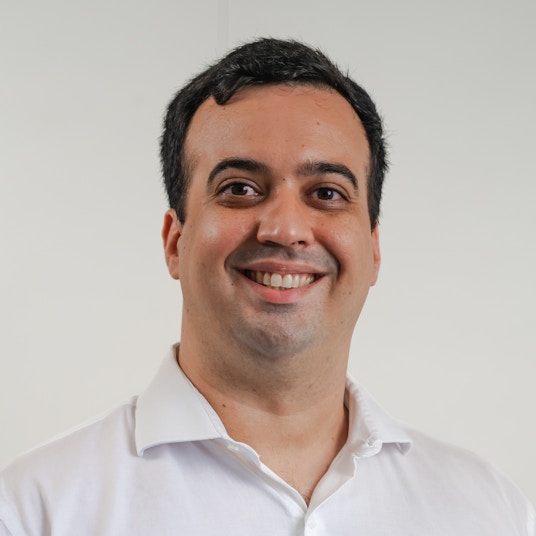 Lucio Paiva Lucio Paiva